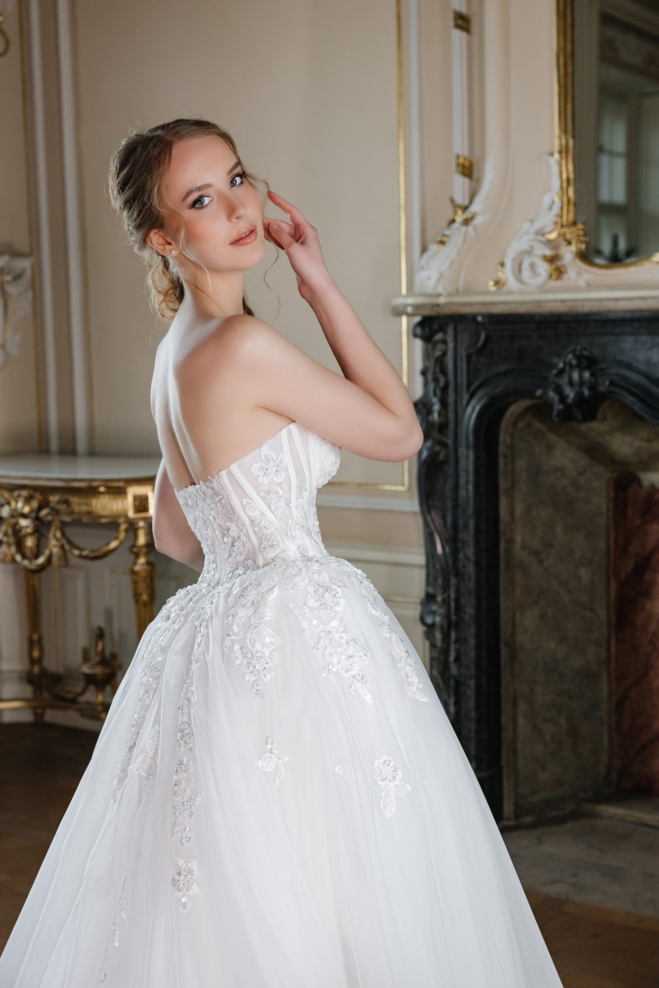 Glenda hercegnős menyasszonyi ruha – Viktoria Marriage